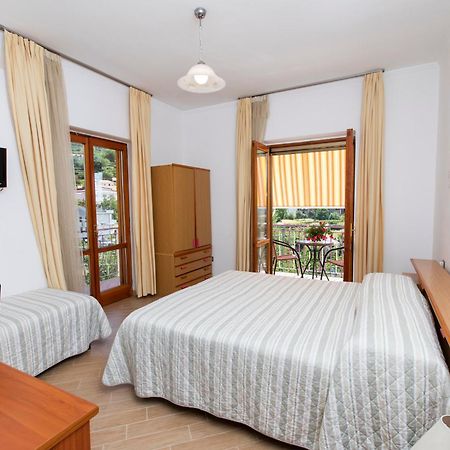 Sant'Anna Bed & Breakfast อาเจโรลา ภายนอก รูปภาพ
