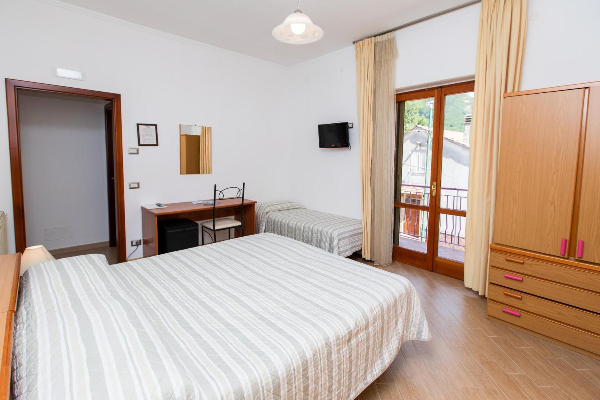Sant'Anna Bed & Breakfast อาเจโรลา ภายนอก รูปภาพ